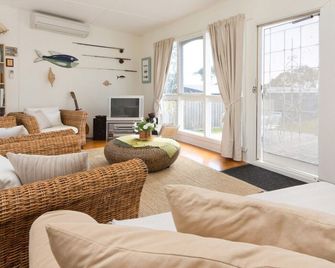 Home Sweet Home Mount Martha - Mount Martha - Living room