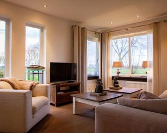 Property on Farm Zonneveld - Rossum - Sala de estar