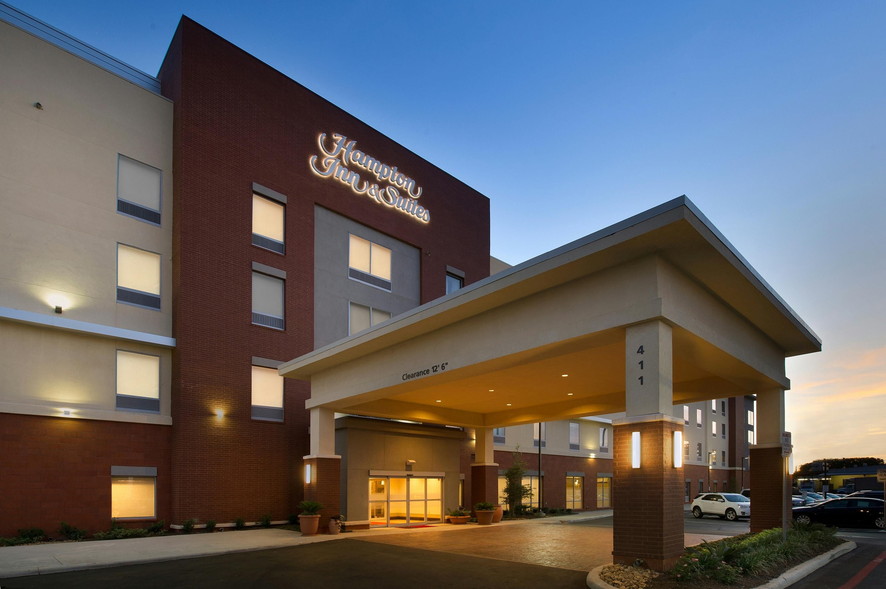 Hampton Inn & Suites San Antonio-Downtown/Market Square - סן אנטוניו - בניין