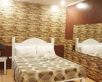 Walk About Hotel - Mabalacat - Habitación