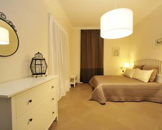 A Due Passi B&B - Castellammare di Stabia - Habitación