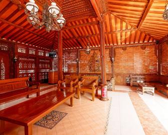 OYO 2327 Pagsis Village - Ceper - Lounge