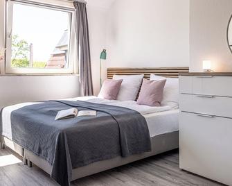 Moderne Wohnung, nahe zur U-Bahn - Ahrensburg - Schlafzimmer