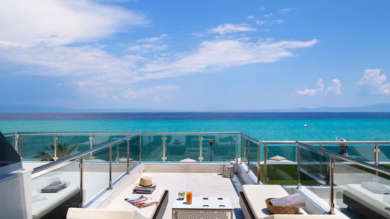 Sea Level Hotel