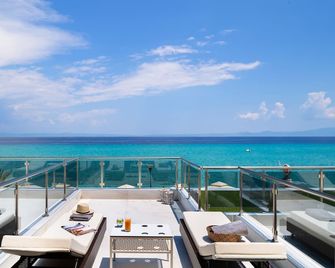 Sea Level Hotel - Polychrono