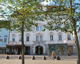 Hotel Palais Porcia - Klagenfurt - Bina