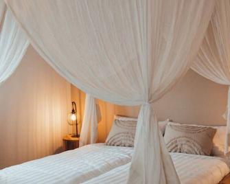 Love Cottage mit Whirlpool - Hagen - Schlafzimmer