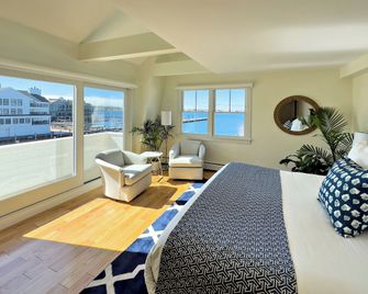 Harborside Inn - Newport