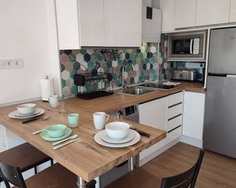 Totalmente Reformado, Aire Acondicionado, Fácil Aparcamiento - Santander - Küche