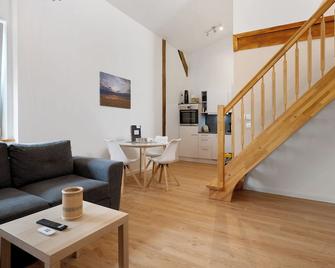 Ferienwohnung Junge 1 - Heide - Living room