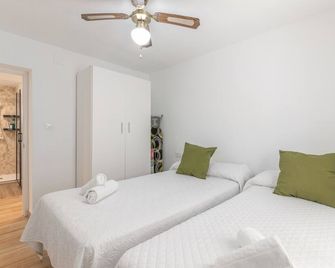 Apartment 'Encanto Costero' with Private Terrace, Wi-Fi and Air Conditioning - Ayamonte - Chambre