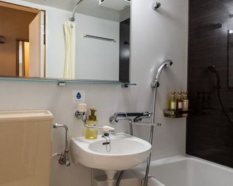Hotel Etwas Tenjin - Fukuoka - Kamar Mandi