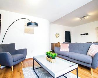 Apartamento en Reforma, Cerca de la Embajada de Estados Unidos de Norteamérica - Ciudad Nezahualcoyotl - Salon
