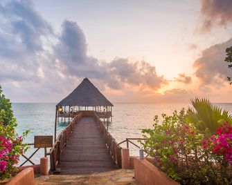 Azao Resort & Spa - Pongwe