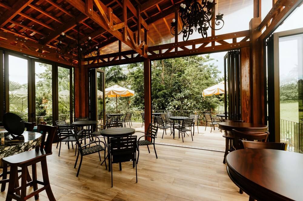 Paradise Hot Springs Thermal Resort