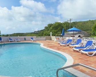 Dickenson Bay Cottages - Cedar Grove - Pool