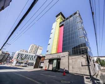 Pohang Ocheon Montana - Pohang - Building