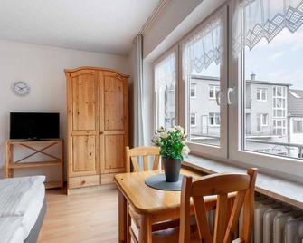 Plush Apartment in Bollendorf with Sauna near Luxembourg - Bollendorf - Essbereich