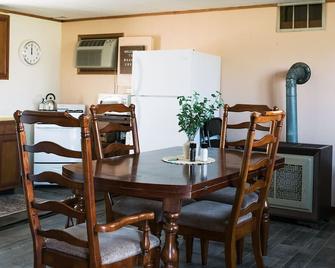 Beaver Creek Cabin 2 - Strasburg - Essbereich