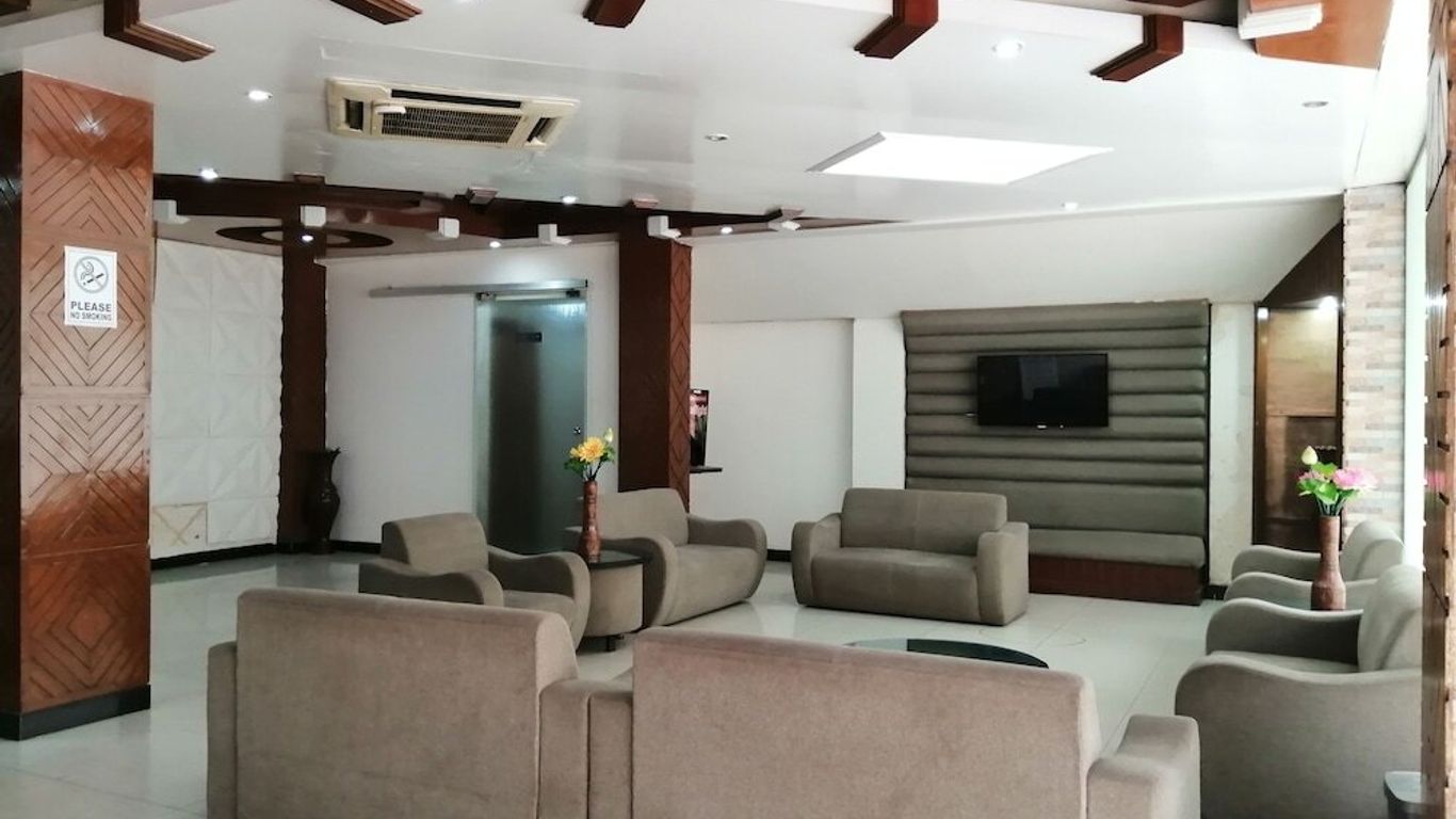 Grand Lake View Hotel