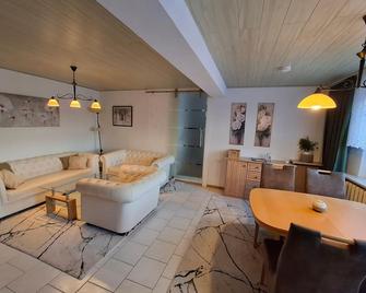 Ferienwohnung-Haus-am-Wald - Wienrode - Sala de estar