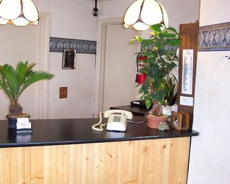Royal Motor Inn - La Grande - Recepción