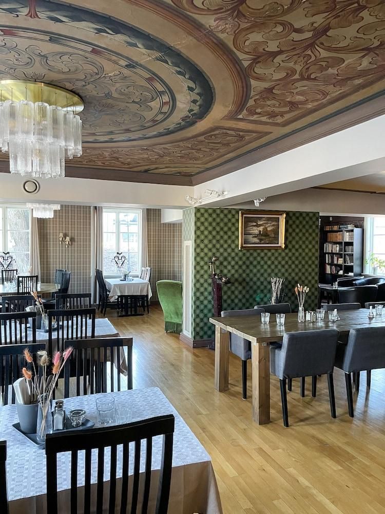 ساتريز ستاد هوتل