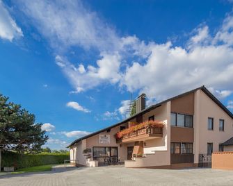 Hotel Bettstadl - Ландсгут - Будівля