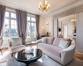 Hôtel Elysia by Inwood Hotels - Paris - Living room