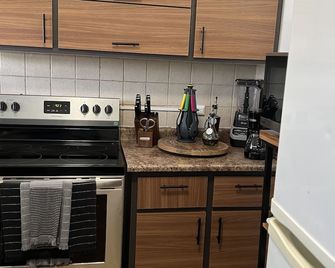 Spacious San Juan Getaway Full-Floor Apartment Home in a central and quiet area. - San Juan - Cocina