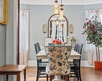 Historic & Family Owned - Medina - Sala pranzo