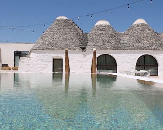 Masseria Calandrella - Noci - Zwembad