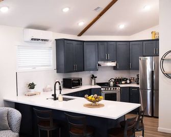 Cranberry Ridge - Ridge Top - Glen Arbor - Kitchen