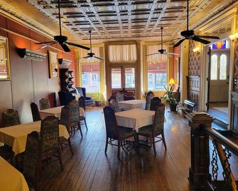 Iron Horse Hotel - Blackwater - Restaurante