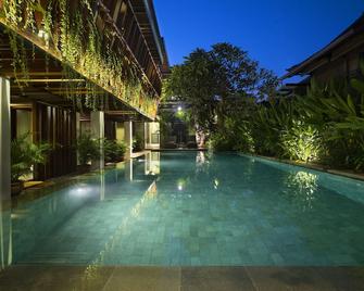 The Kemilau Hotel & Villa Canggu Bali - North Kuta - Pool