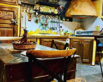 L'Antico Loco Commodo - Viterbo - Menjador