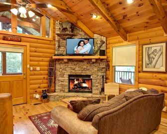 Smokey Trails - Pigeon Forge - Sala de estar