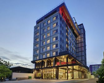 ibis Palembang Sanggar - Palembang - Gebäude