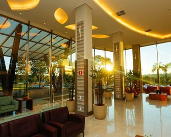 Vivaz Cataratas Hotel Resort - פוז דו איגוואסו - לובי