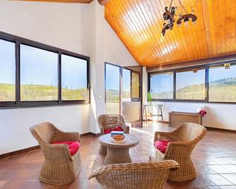 Casa Daniel - casa con giardino - Magliano Alfieri - Sala de estar