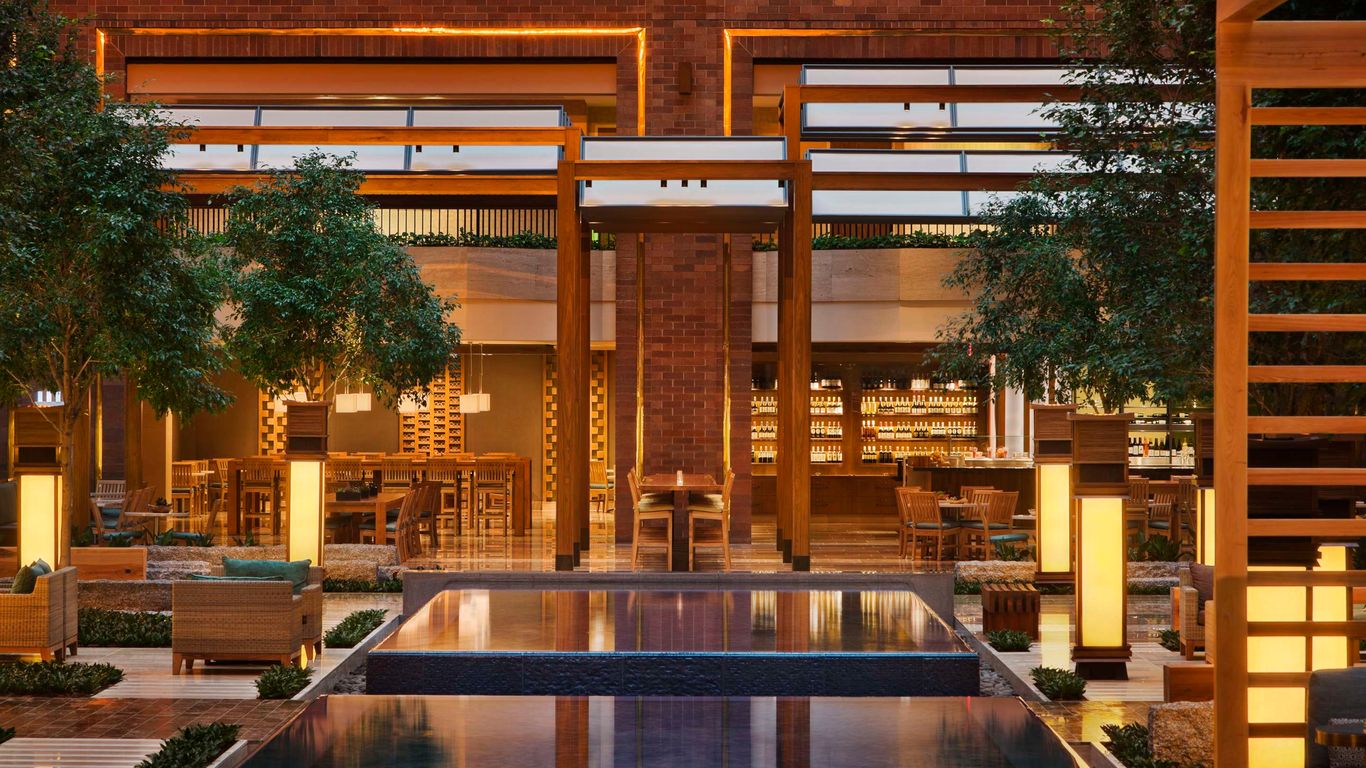 Hilton Anatole, Dallas