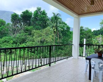Central 1 Suites - Mambajao - Balcony