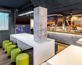 B&b Hotel Saarbrücken-ost - Saarbrücken - Bar