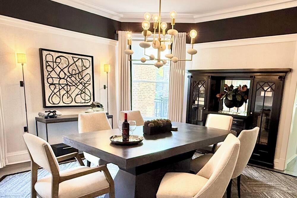 Stylish-Local-Comfy-Safe 4 Night Min. - Chicago - Salle à manger