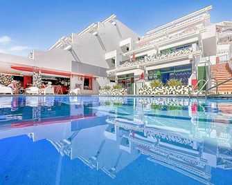Porlamar - Puerto Rico - Piscina
