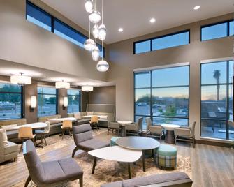 Residence Inn by Marriott Phoenix West/Avondale - Tolleson - Sala de estar