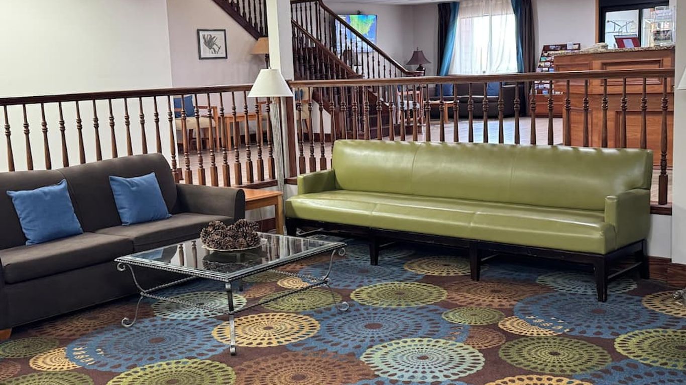 Baymont by Wyndham Mishawaka South Bend Area