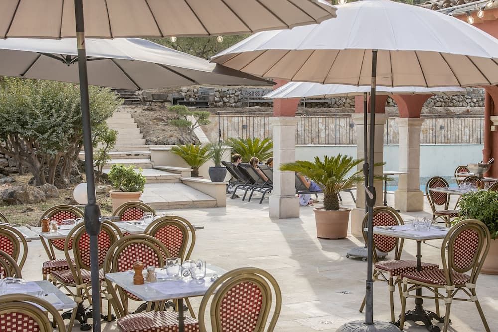 Domaine Rabiega - Vignoble et Boutique Hotel - Draguignan - Innenhof