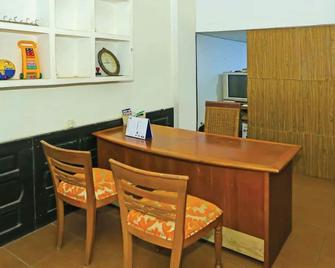 Backpacker Homestay Cibubur By Pekotel - Tlajung - Recepción