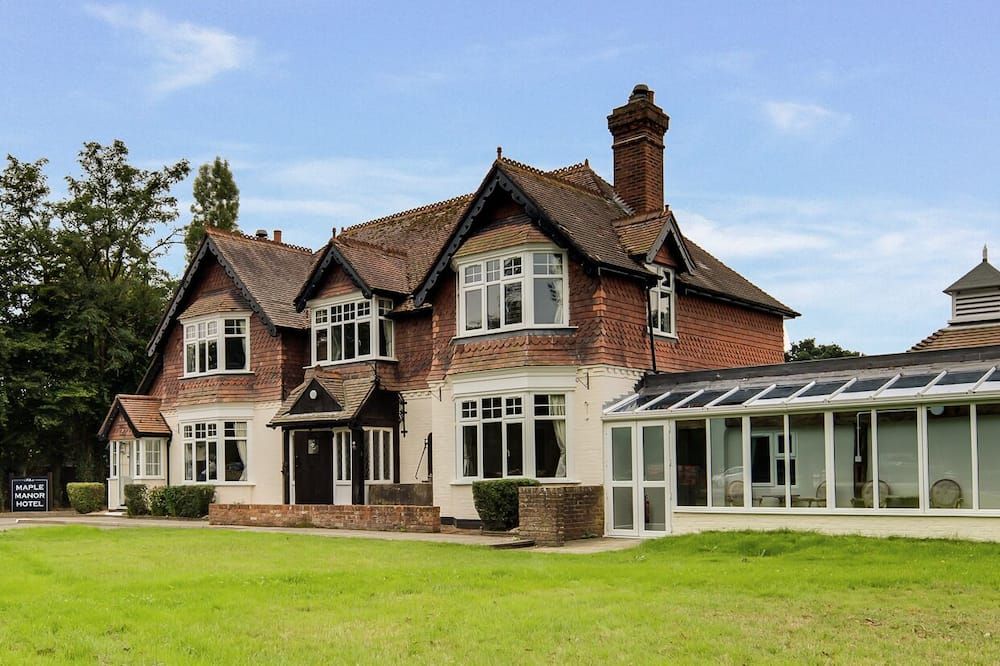 Maple Manor Hotel - Crawley - Edificio
